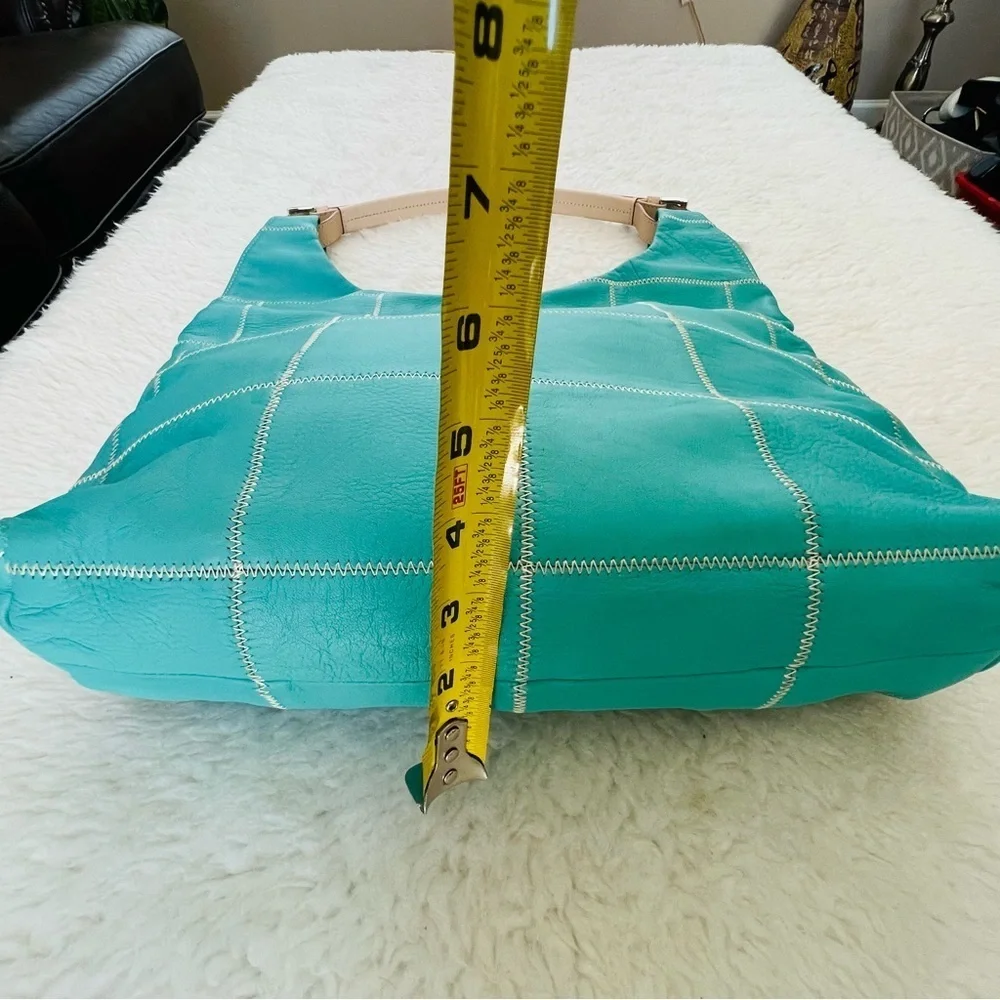 Ceci Ou Cela Plus Une Aqua Green Genuine Leather Shoulder/Hobo Bag